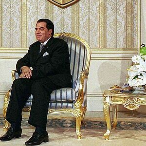 Der tunesische Präsident Ben Ali im Oktober 2000