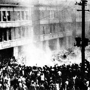 28. Februar 1947: Stürmung des Büros des staatlichen Tabakmonopols in Taipei.